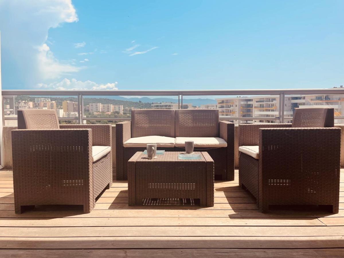 Grand Studio Toit Terrase Ajaccio アジャクシオ エクステリア 写真